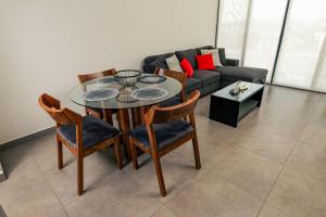 Hospedaje cerca Auditorio Telmex con AC