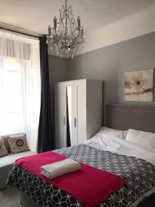 Grange Lone entire apartment with two double beds