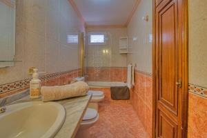 Stunning 3 Bedroom Apartment in Radazul with Ocean Views