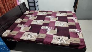 Private room with attached washroom - Comfortable and Relaxing Stay