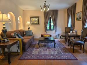 Villa Malinee Khao Yai 6 Bedrooms Italian Private Villa