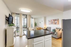 Steps to Ocean Myrtle Beach Condo with Balcony!