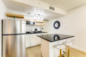 Steps to Ocean Myrtle Beach Condo with Balcony!