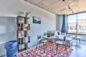 Cozy Couples Oasis Apartment!