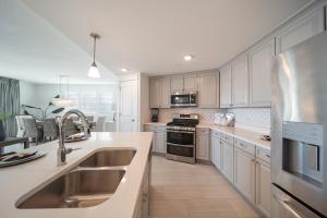 Blu 107 - Oceanfront & Ground Floor End Unit!