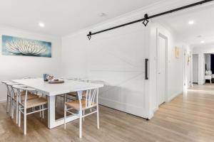 Pipers Spot - Pet Friendly - Fireplace with Swimming Pool