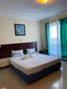 Sunrise Apartments-Links Road Nyali