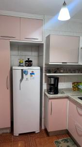 Apartamento 50m da PUC