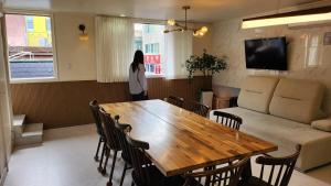 Hongdae Street House