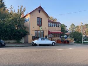 The Rooster Restaurant and Jamison Guesthouse