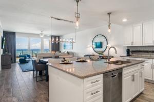 Blu 202 - Modern Oceanfront Luxury - Free Beach Service - Must See!