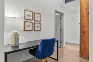 Brick & Bed Riverfront Lofts, G 203