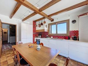 Chalet pour 15 pers, proche pistes, parking inclus - FR-1-267-313