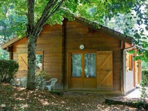 Chalet 52m² avec terrasse à Sauveterre-de-Rouergue - API-1-52-366