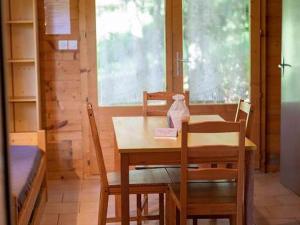 Chalet 52m² avec terrasse à Sauveterre-de-Rouergue - API-1-52-366