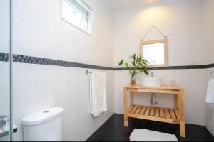 jungle pad accomodation