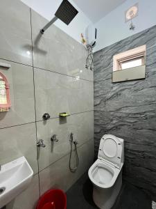 Ayat Apartments - near to Rajagiri Hospital