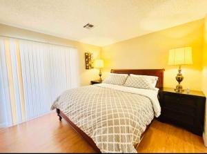 Near Strip Chinatown Convention Center 15