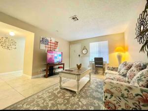 Near Strip Chinatown Convention Center 15