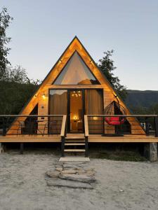 Mestia POV Luxury Cabins - Ubytování bez kategorie ve městě Mestia