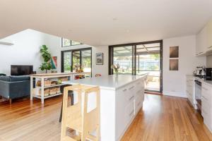 BORE1 - Coastal Family Getaway