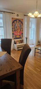 2 min Center Just In, Old Town Walk private room A