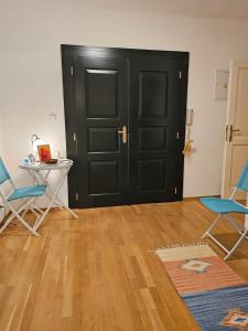 2 min Center Just In, Old Town Walk private room A