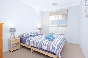 Serenity 24 - Waterfront Living on Hindmarsh Island