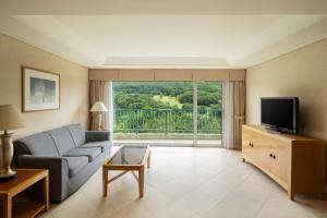 Oak Valley Resort Valley Village