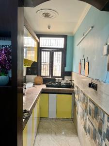 103 Cozy Flats Bnb 2 BHK Flat,Near Airport Delhi