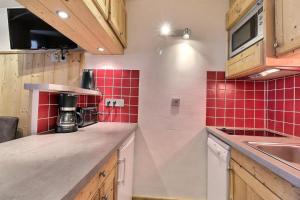 Résidence Boulevard - SUPER STUDIO DIVISIBLE PARFAITEMENT SITUE SKIS AUX PIEDS PROCHE DES COMMERCES MAE-7412