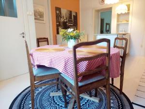 Taideniityn huoneisto Taika 1 - 6lle