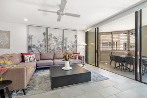 Belle Escapes 218 Luxury Beachfront Resort in Palm Cove