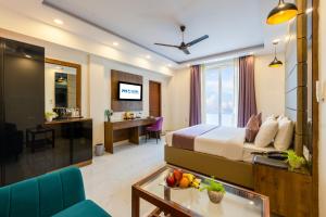 PK Boutique Hotel Noida Expressway