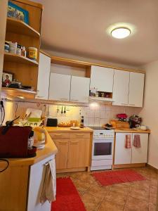 2 min Center Just In, Old Town Walk private room C