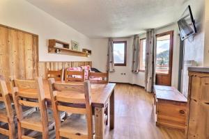 Résidence Grand Bois A - CONFORTABLE 2 PIECES + CABINE, SKIS AUX PIEDS ET PROCHE DES COMMERCES MAE-2024