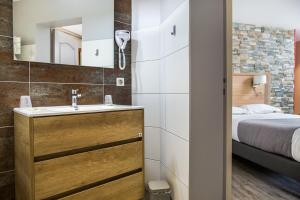 Hotels Logis Hotel Erreguina : photos des chambres