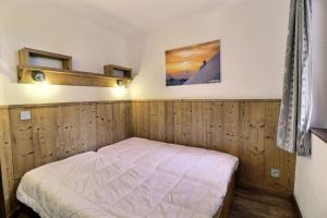 Résidence Grand Bois A - CONFORTABLE 2 PIECES, SKIS AUX PIEDS ET PROCHE DES COMMERCES MAE-2144