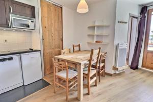 Résidence Grand Bois A - CONFORTABLE 2 PIECES, SKIS AUX PIEDS ET PROCHE DES COMMERCES MAE-2164