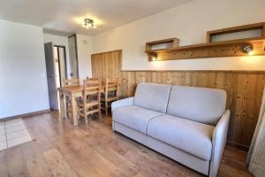 Résidence Grand Bois A - CONFORTABLE 2 PIECES, SKIS AUX PIEDS ET PROCHE DES COMMERCES MAE-2194