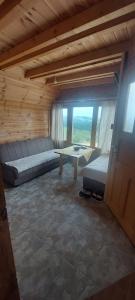 Markove kolibe 6, Uvac