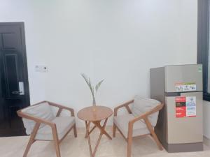 3B- Reverside - Conner Work - Coffee