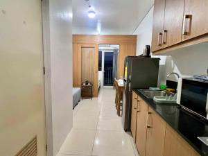 Condo Staycation Shell Residence