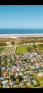 Strandhuisje Anna dicht bij de zee