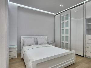 White Dream Apartment
