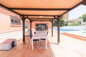 Expoholidys- Chalet privado en Castell del Rey