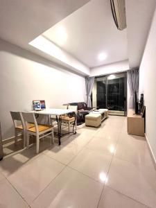 Tan son nhat airport condo