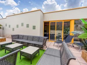 Peaceful Getaway with Spa