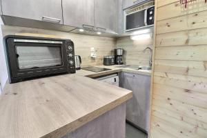 Résidence Vanoise - 2 PIECES AVEC COIN MONTAGNE AU CALME, IDEAL POUR UNE FAMILLE MAE-7598