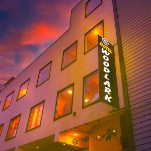 Hotel Woodlark !! Affordable luxury stay in Chandigarh Tricity ! Tourist Choice